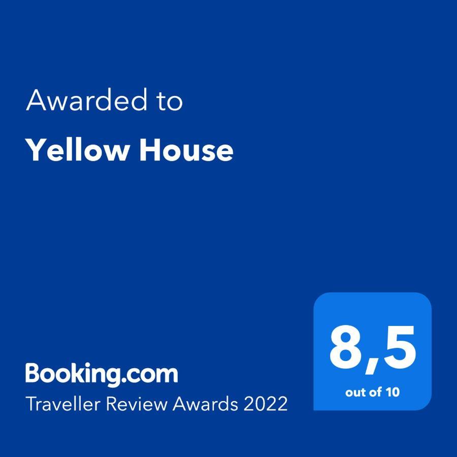 Yellow House Apartment Trappeto  Ngoại thất bức ảnh